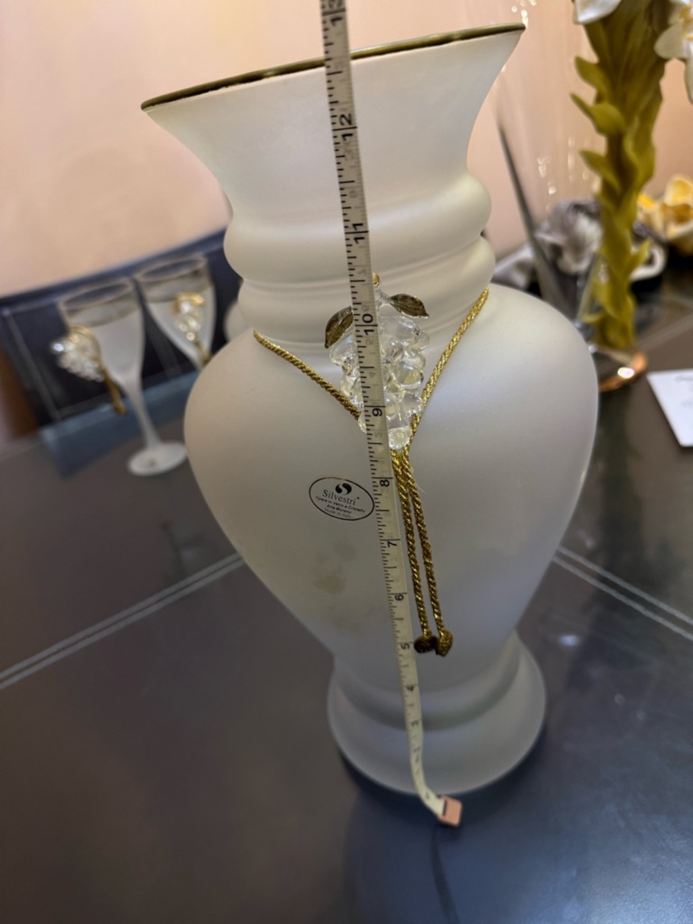 ✨ Murano Style Frosted Glass Vase w/ Gold Accent & Crystal Grapes – New w/ Tag ✨ - Picture 6 of 6